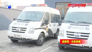 香河男子送愛心  百斤消毒液贈民警