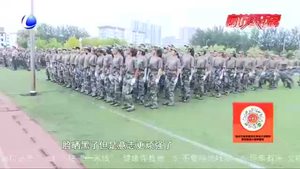 軍訓匯演展風采 颯爽英姿致青春